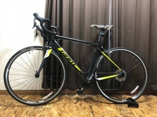 【値下げしました】新品同様ロードバイク 【3年保証、鍵付】