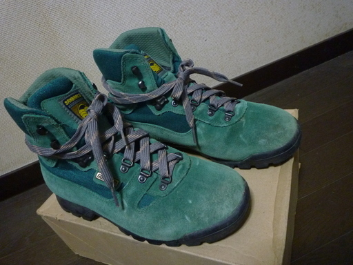 イタリアブランドの本革 ゴアテックスの登山靴 ハイキングシューズ 銀の笛 千葉の靴の中古あげます 譲ります ジモティーで不用品の処分