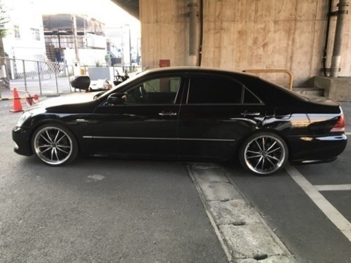 ゼロクラウン 車高調 現車確認出来ます Osarusan 大阪のクラウンの中古車 ジモティー