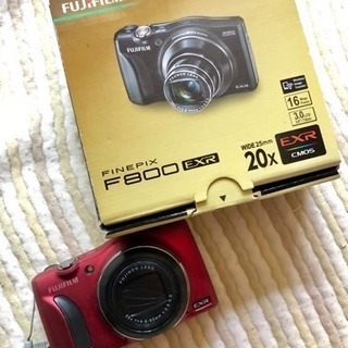 FUJIFILM FINEPIX F800EXR【レッド】