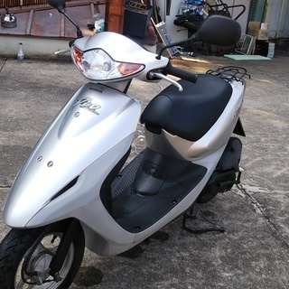 ホンダスマートディオ AF56 シルバー 水冷4スト低燃費で静かです
