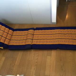 アジアンなバリ風三角枕(三角マクラ/クッション)