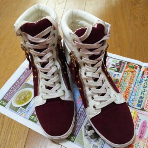 ボルドーハイカットスニーカー