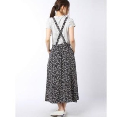 お値下げ中 大人気 ローリーズファーム 花柄ロングワンピース ネイビー ポチャッコ 熊本 の服 ファッションの中古 古着あげます 譲ります ジモティーで不用品の処分 お値下げ中 大人気 ローリーズファーム 花柄ロングワンピース ネイビー ポチャッコ 熊本 の服 ファッションの中古 古着あげます 譲ります ジモティーで不用品の処分