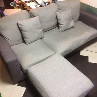 福岡市早良区　3人掛けのソファです！足も伸ばせてゆったり！