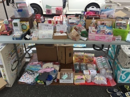 服、子供服、小物、雑貨、おもちゃ、食器類