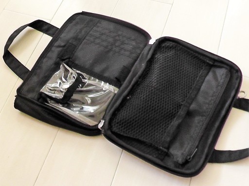 バッグインバッグ黒ハートチャーム付きナイロン製 小分けポーチ整理ポーチトラベルポーチ うずら 世田谷のバッグ トートバッグ の中古あげます 譲ります ジモティーで不用品の処分
