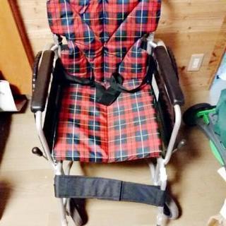 【美品】車椅子 酸素ケース付(明日午前中引き取れる方)