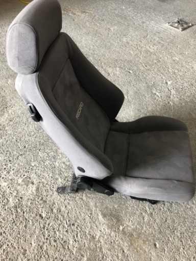 200系 ハイエース レカロシート シートレール付き