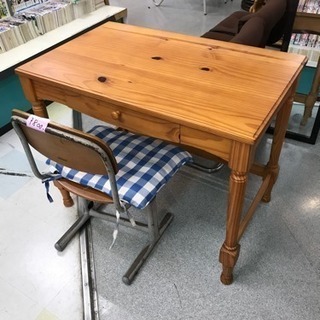 テーブルと椅子のセット(椅子はおまけ)