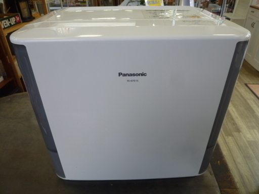 R 中古 Panasonic 加湿器（気化式） ホワイト （木造25畳 プレハブ洋室42畳まで） FE-KFE15 2011年製