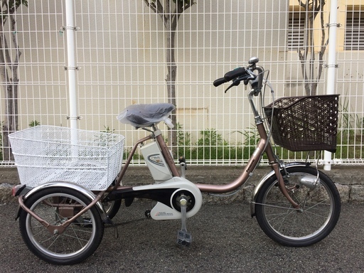パナソニック　カロヤカライフ　三輪　新基準　10AH　パスワゴン　アシスタワゴン　神戸市　電動自転車　地域限定