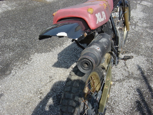 ジャンク ホンダXLR250不動 部品取り車 レーサー仕様？？ 【公式