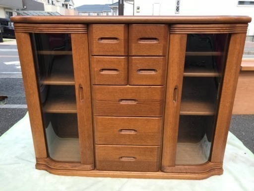 重厚感があり引き出しの多い ローボード 収納家具 キャビネット M 塚田の収納家具 キャビネット の中古あげます 譲ります ジモティーで不用品の処分 重厚感があり引き出しの多い ローボード 収納家具 キャビネット M 塚田の収納家具 キャビネット の中古あげます 譲ります ジモティーで不用品の処分