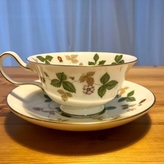 [値下げ]ウエッジウッド ワイルドストロベリー茶器フルセット [美品]