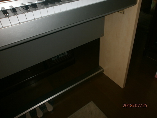 電子ピアノ　CASIO  PX110     06製　 ｽﾀﾝﾄﾞ/3本ﾍﾟﾀﾞﾙ　　ACｱﾀﾞﾌﾟﾀｰ　譜面台付　日立/鹿嶋
