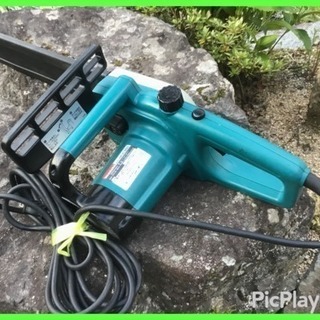 【ギフト】 マキタ コード式 100V 50hz～60hz 電気チェーンソー 中古品 その他