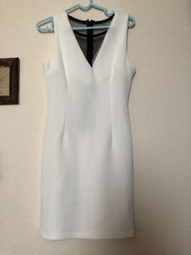 白タイトワンピース Nyacoプロフ必須 白沢渓谷の服 ファッションの中古 古着あげます 譲ります ジモティーで不用品の処分