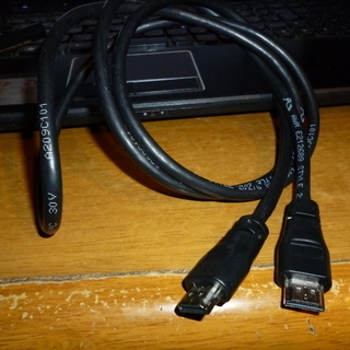スタンダード HDMI ケーブル