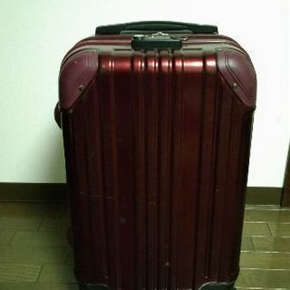 スーツケース（機内持込可サイズ/拡張機能付き）