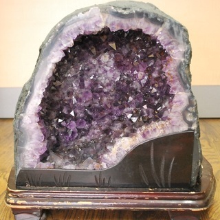アメジスト ドーム 原石 紫水晶 20kg 30cm 台付き