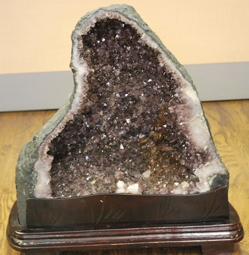 アメジスト ドーム 原石 紫水晶 14kg 37cm 台付き