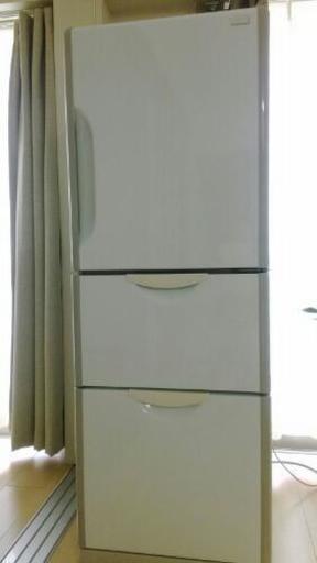 日立ﾉﾝﾌﾛﾝ冷蔵庫 ３ドア 2010年製