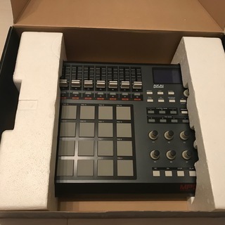 AKAI アカイ MPD32 MIDI パッドコントローラー