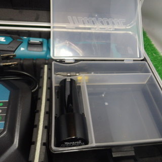 美品　マキタ　ペンインパクト　TD022DSHX