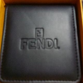 FENDIレディース腕時計