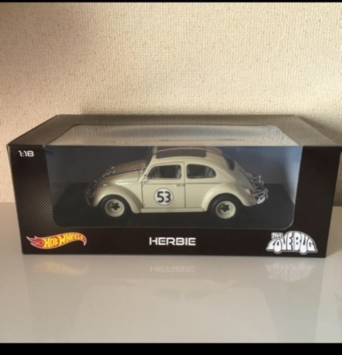 ビートル LOVE BUG ホットウィール 1/18