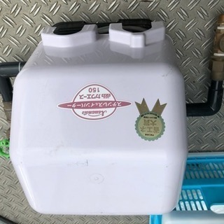 井戸水を組み上げるポンプ