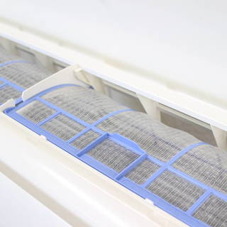 U024）三菱 ルームエアコン MSZ-GE225-W 霧ヶ峰6～9畳 2015年製