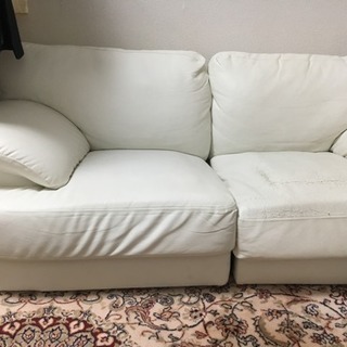 白いソファー