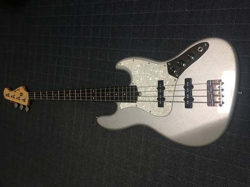 Bacchus BJB-1R (SLV) エレキベース