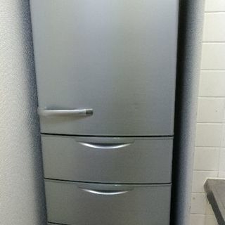 4年前購入の４ドア冷蔵庫 さしあげます サイズ 高さ17幅600奥行き650 Kouichi F 横浜の生活家電の中古あげます 譲ります ジモティーで不用品の処分