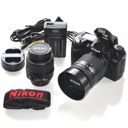 ///値段交渉可能///  Nikon D70 一眼レフ カメラカメラ