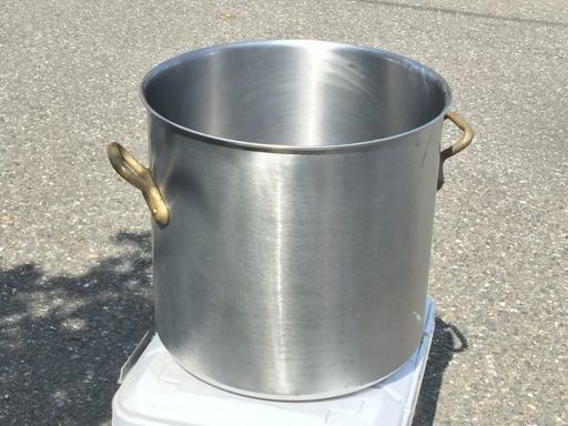 1.厨房用品、キッチン用　寸胴鍋　ステンレス　３６　SUS444 (実測 直径38㎝　高さ35㎝)　メーカー不明 W56
