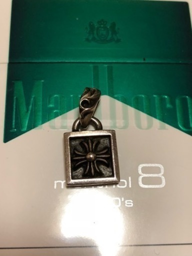 値引交渉可！定価46800円を激安クロムハーツ  フレームドCHプラス
