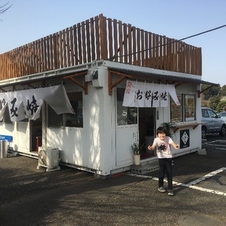 簡単な軽食販売と接客です！