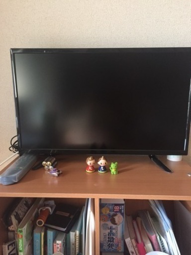 薄型の液晶テレビ