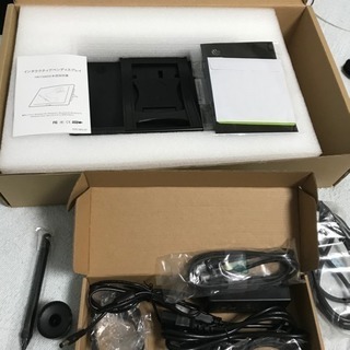 液晶ペンタブレット　UGEE HK1560