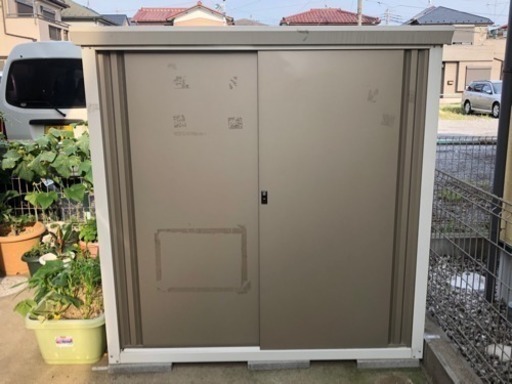 中古物置 直接引取 千葉松戸市30km圏内配送可能 サイズ約150cm×154cm×81cm