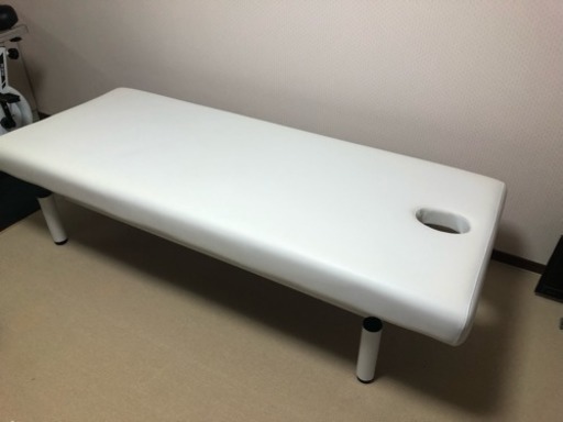 マッサージベッドほぼ新品