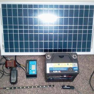 太陽光発電キット13000円　ソーラーパネル　バッテリー　充電コ...