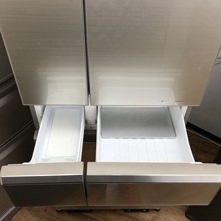 【安心の長期1年保障付！】500L収容の大型6ドア冷蔵庫、店頭で販売中！！通電展示なので是非庫内の冷えなどもお確かめ下さい！ 安心の長期1年保障付！】500L収容の大型6ドア冷蔵庫、店頭で