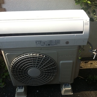 取り付け込み！ヒタチ6畳〜8畳用エアコン！