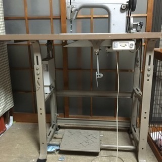 職業用ミシン ジャノメ職業用766型