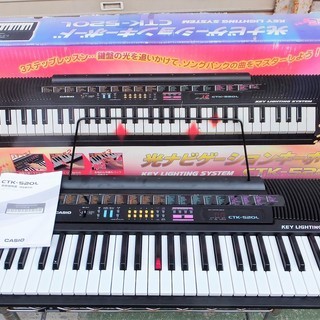 ☆CASIO カシオ CTK-520L KEYBOARD 光ナビ...