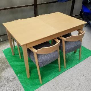 ニトリ 伸縮式 ダイニングテーブル 天然木 エクステンション     